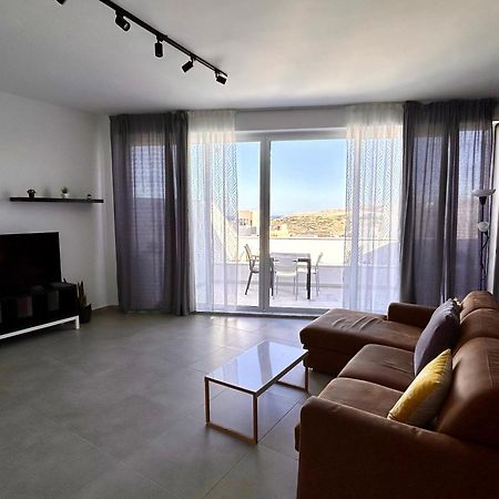 セント・ポールズ・ベイQawra Penthouse 4Person Ac+Wifiアパートメント エクステリア 写真